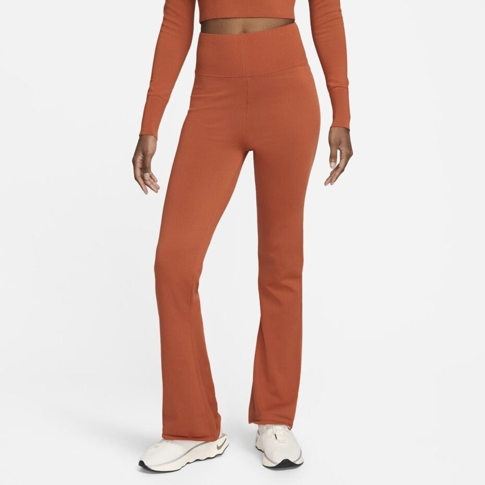 Nike Flare Chill knit Pants Women Medium Orange Excellent High Waist FN4685-825